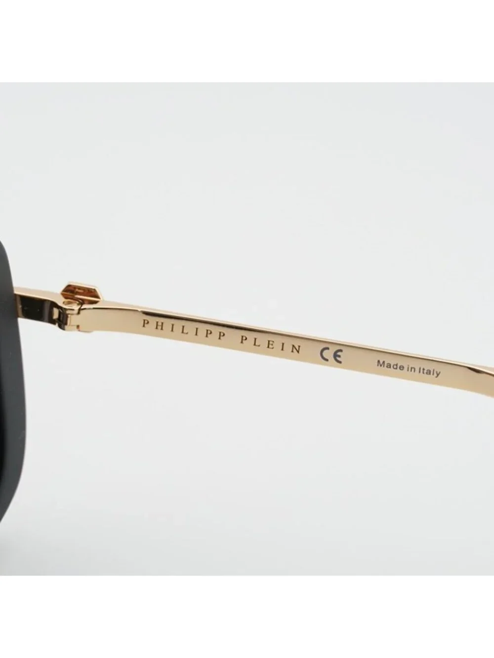 Philipp Plein SPP008M 703V Sunglasses Black Aviator Frame, Smoke Rainbow Lenses